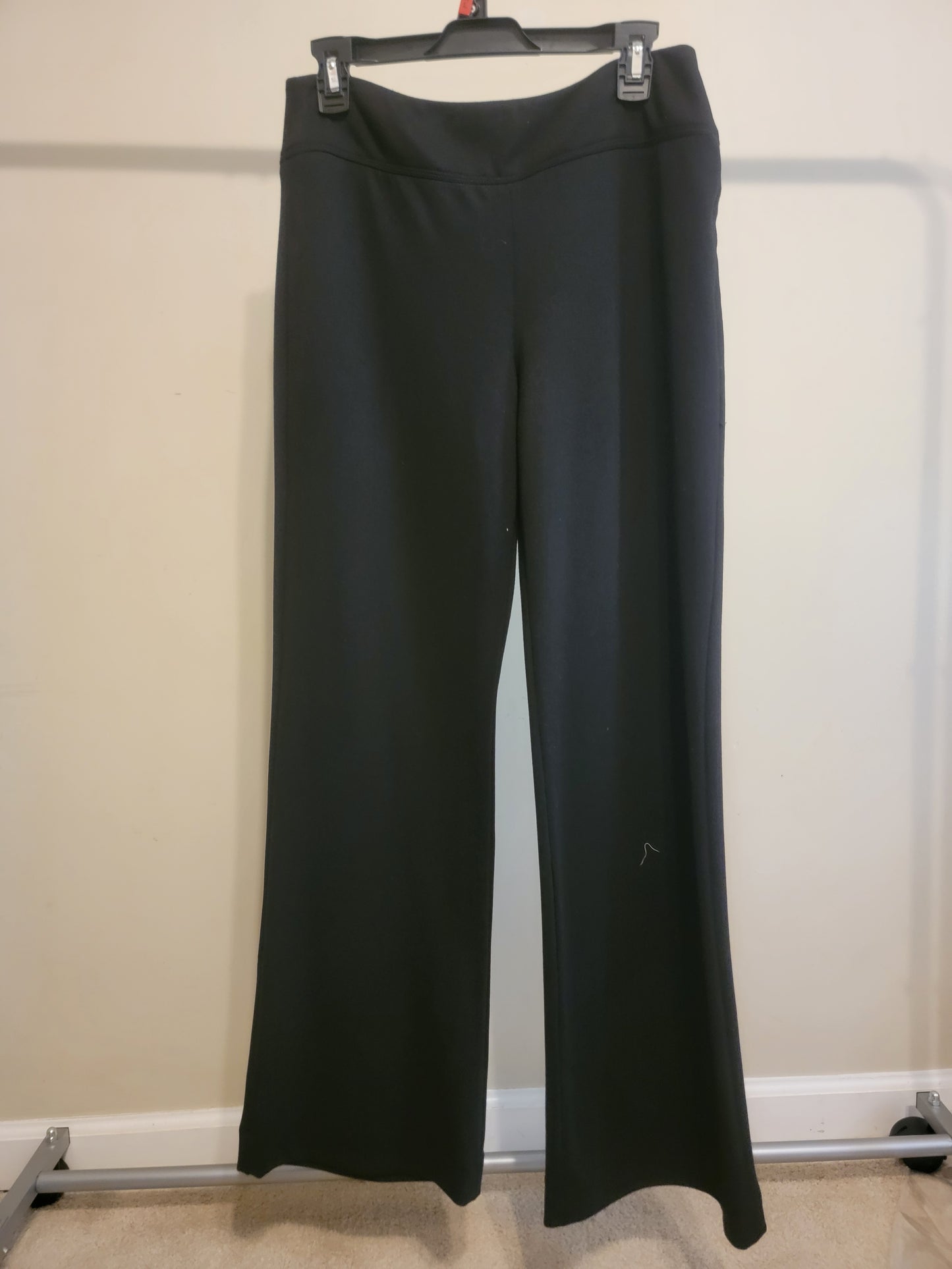SANDRO Sportswear Black Flared Yoga Pants – Size 10 | Pre‑Owned by REnewd