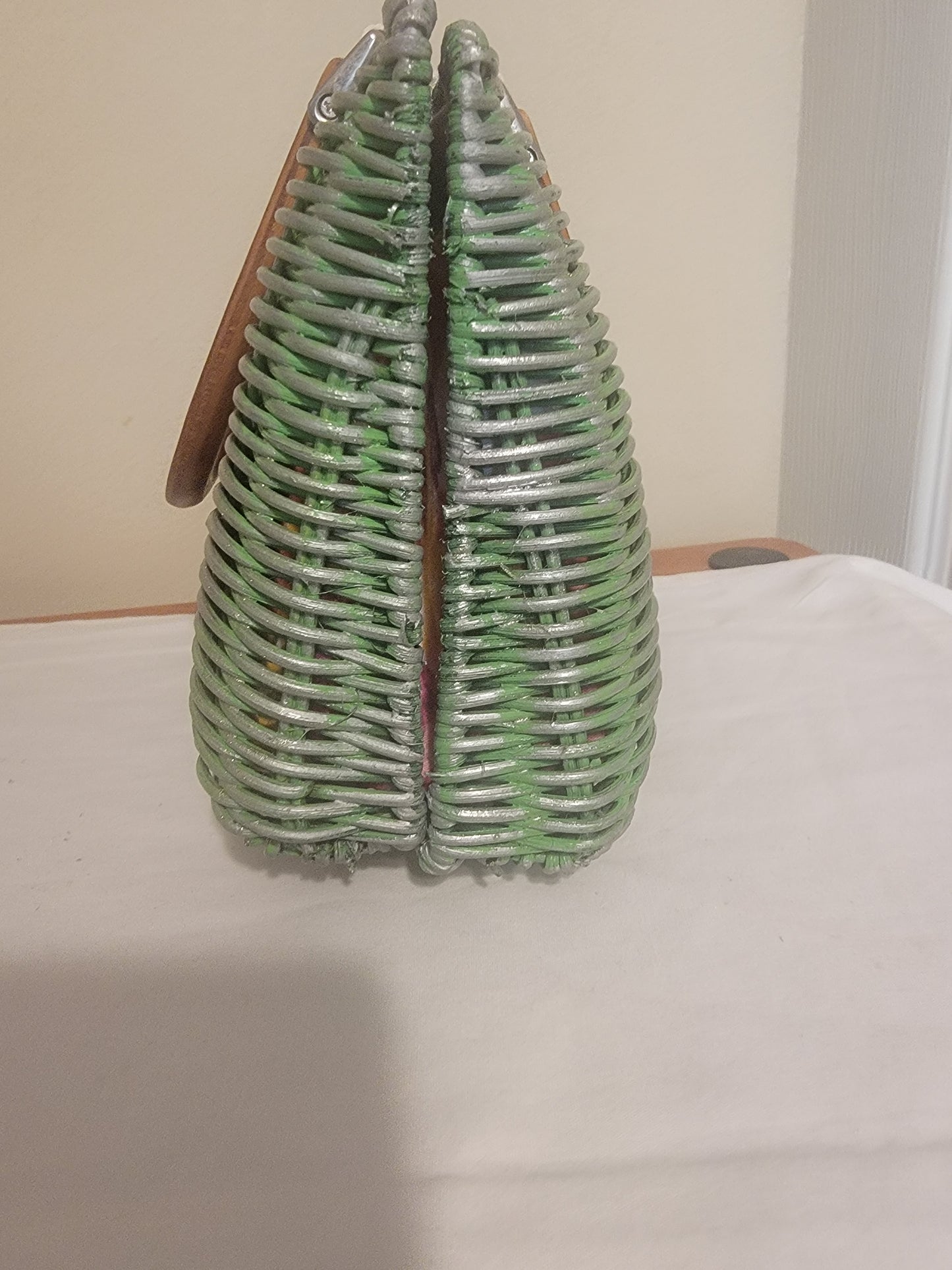 Vintage Green & Silver Woven Handbag – Wooden Handles | Curated Secondhand by REnewd