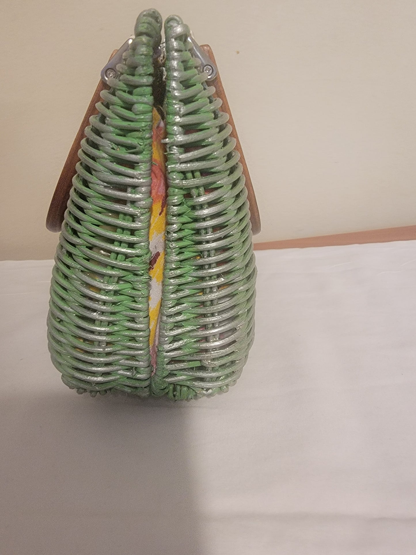 Vintage Green & Silver Woven Handbag – Wooden Handles | Curated Secondhand by REnewd