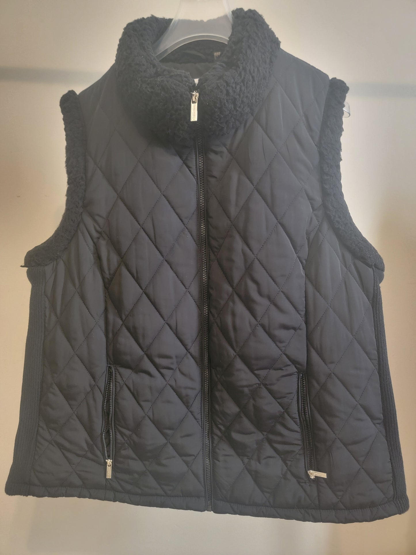 Calvin Klein Black Quilted Zip‑Front Vest with Fleece Trim — Size 0X