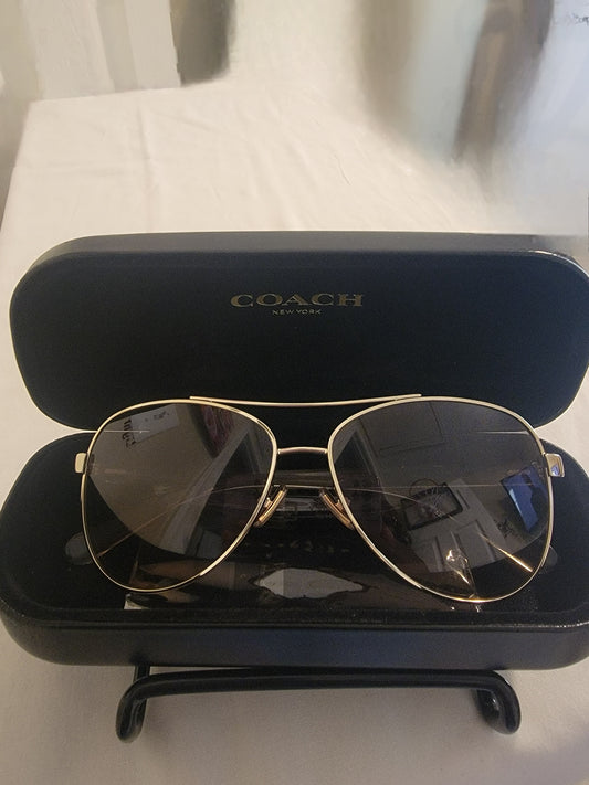 Coach HC7077 Horse & Carriage Pilot Sunglasses – Gold Aviator | Pre‑Owned by REnewd