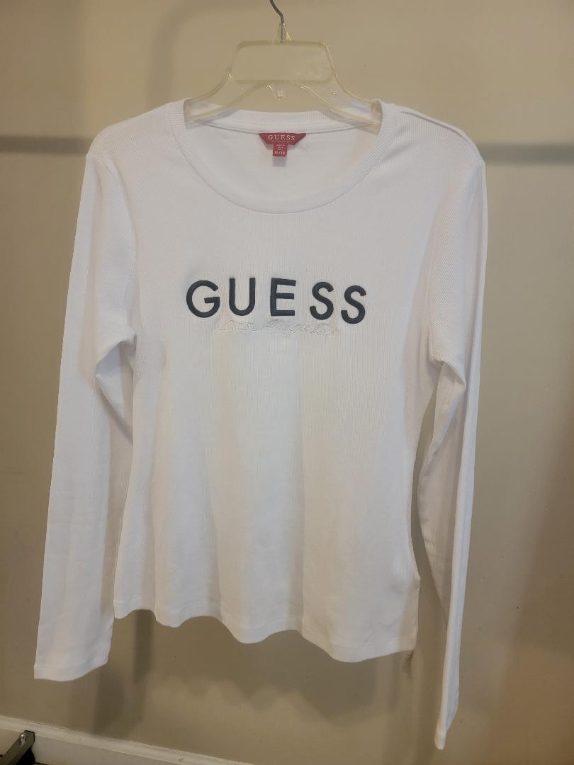 GUESS Long‑Sleeve Logo T‑Shirt – L/TG (White)