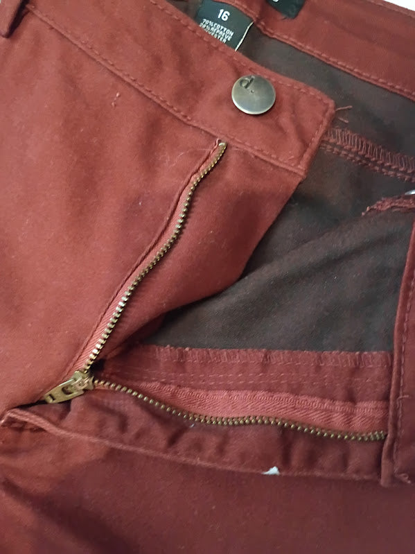 d.jeans Burgundy Slim-Fit Pants — Size 16