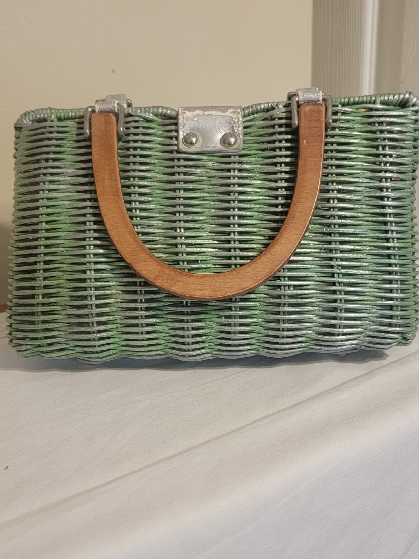 Vintage Green & Silver Woven Handbag – Wooden Handles | Curated Secondhand by REnewd