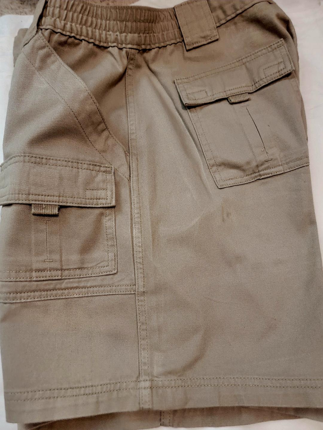 St. John's Bay Khaki Cargo Hiking Shorts – Size 32 | Pre-Owned by REnewd